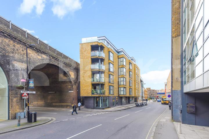 Decorated to the highest of standards boasting size, quality and location Great  Suffolk Street., London Bridge / Borough